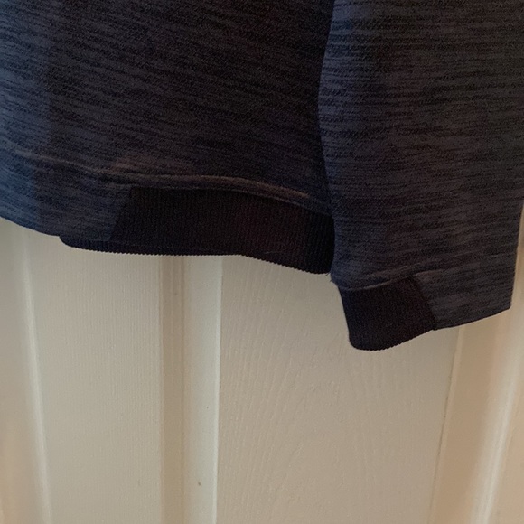 Van Heusen classic fit pull over size medium - Picture 3 of 6